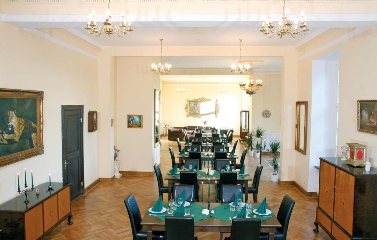 Herrenhaus Luebbenow ภายนอก รูปภาพ